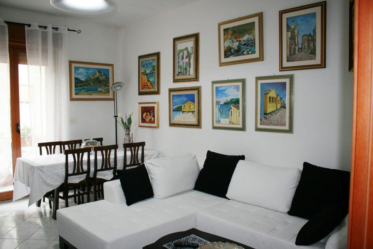 Camere Centro กาญารี ภายนอก รูปภาพ